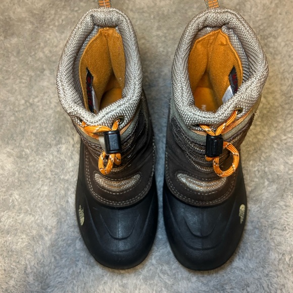 NEW The North Face 200 gr Insulation Waterproof Slip On Boots Boys, Size 3 - Picture 7 of 15